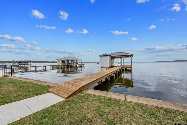$1,295,000 | 22107 Blue Water Road, Chandler, TX 75758