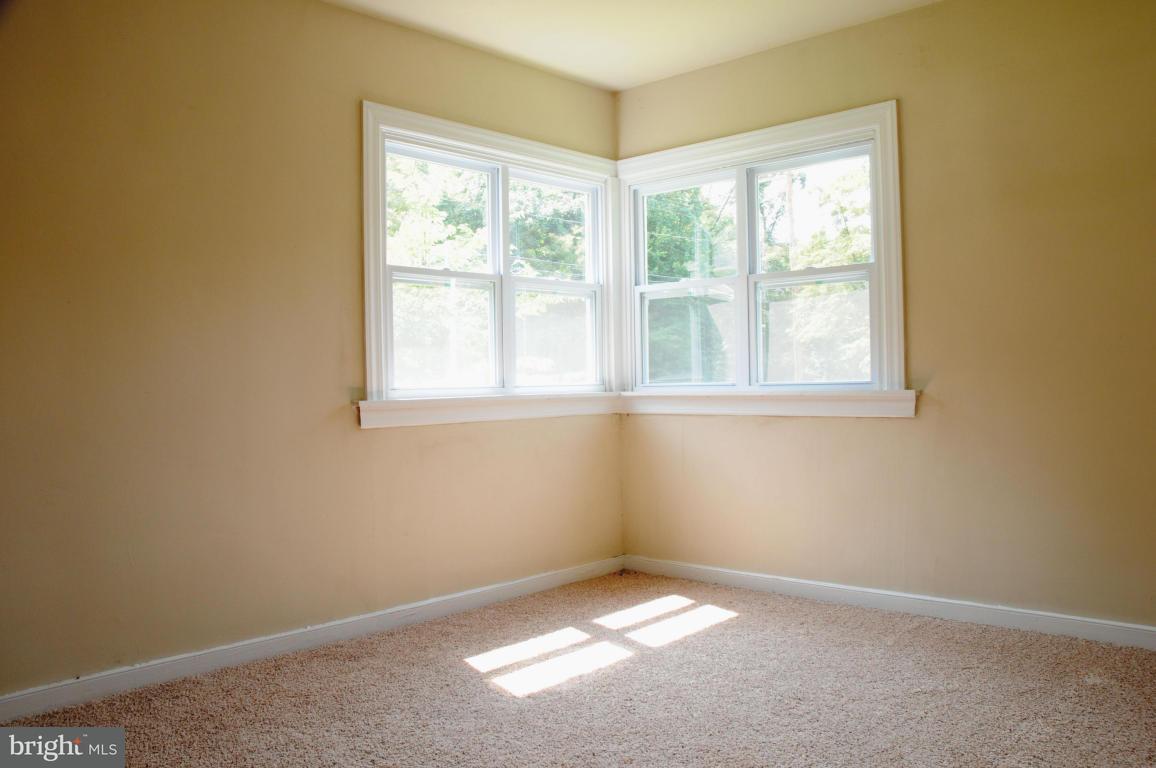 1669 Wabank Road Lancaster, PA 17603 - Photo 12 of 24 Gallery Image 12