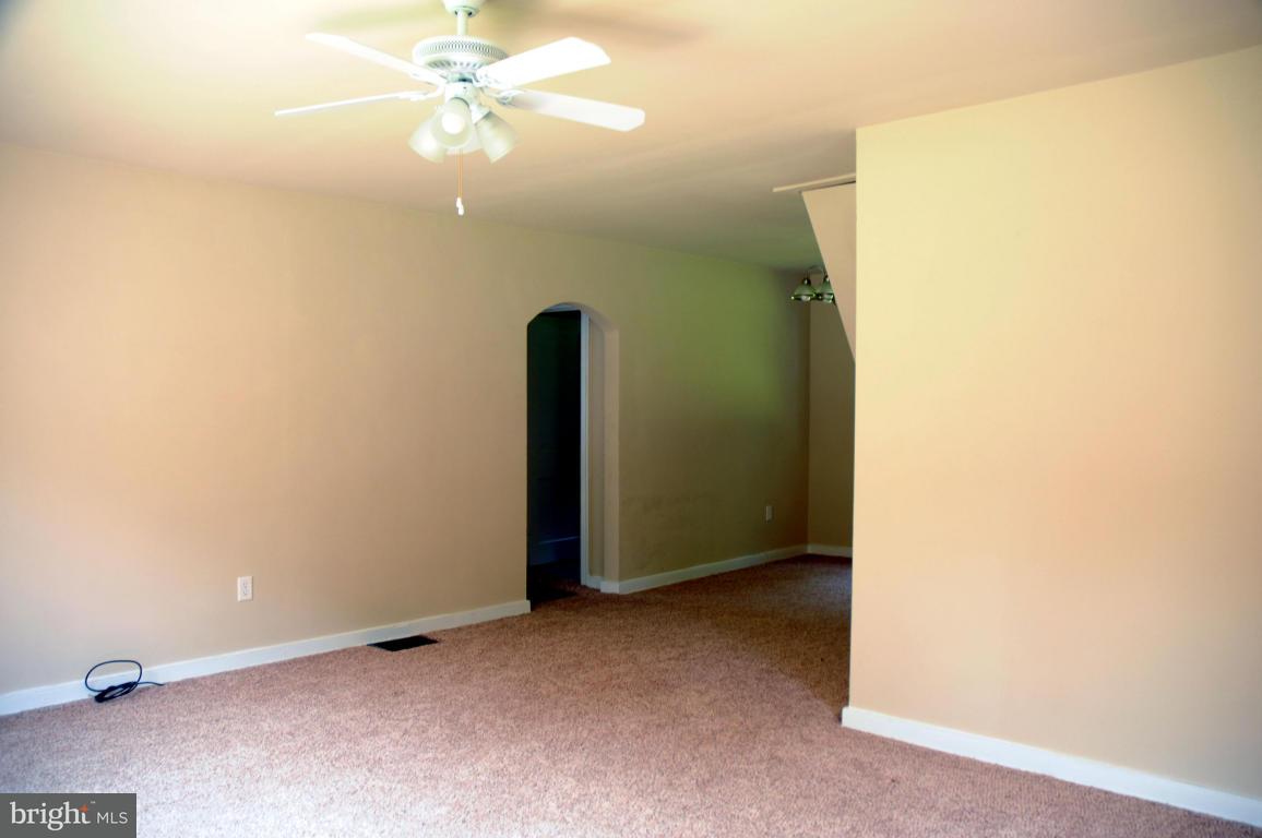 1669 Wabank Road Lancaster, PA 17603 - Photo 9 of 24 Gallery Image 9