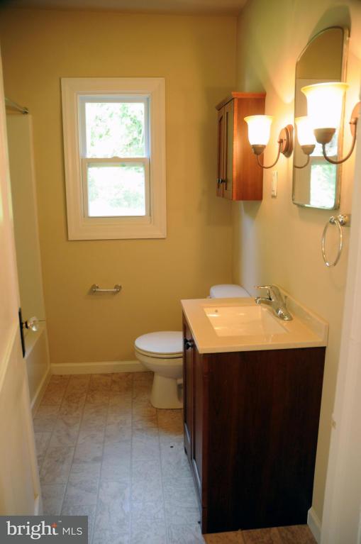 1669 Wabank Road Lancaster, PA 17603 - Photo 10 of 24 Gallery Image 10