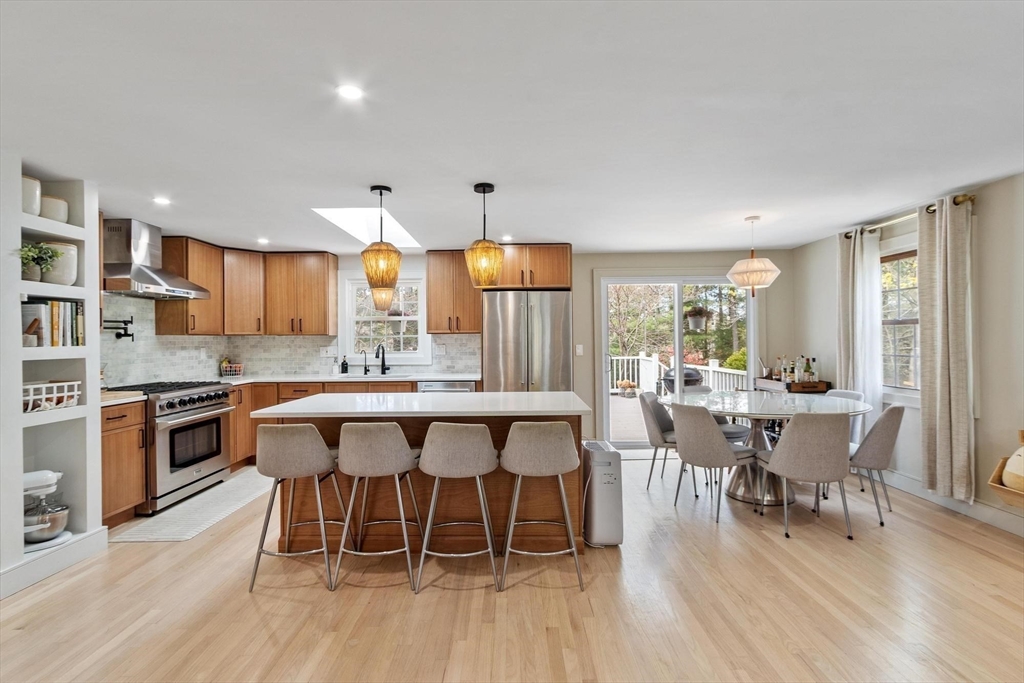 25 Porter Road Chelmsford, MA 01824 - Photo 6 of 42 Gallery Image 6
