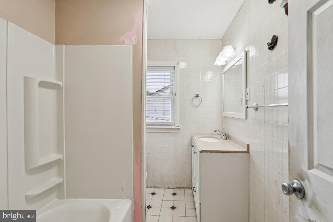 7420 Wyndam Road Pennsauken, NJ 08109 - Photo 17 of 25