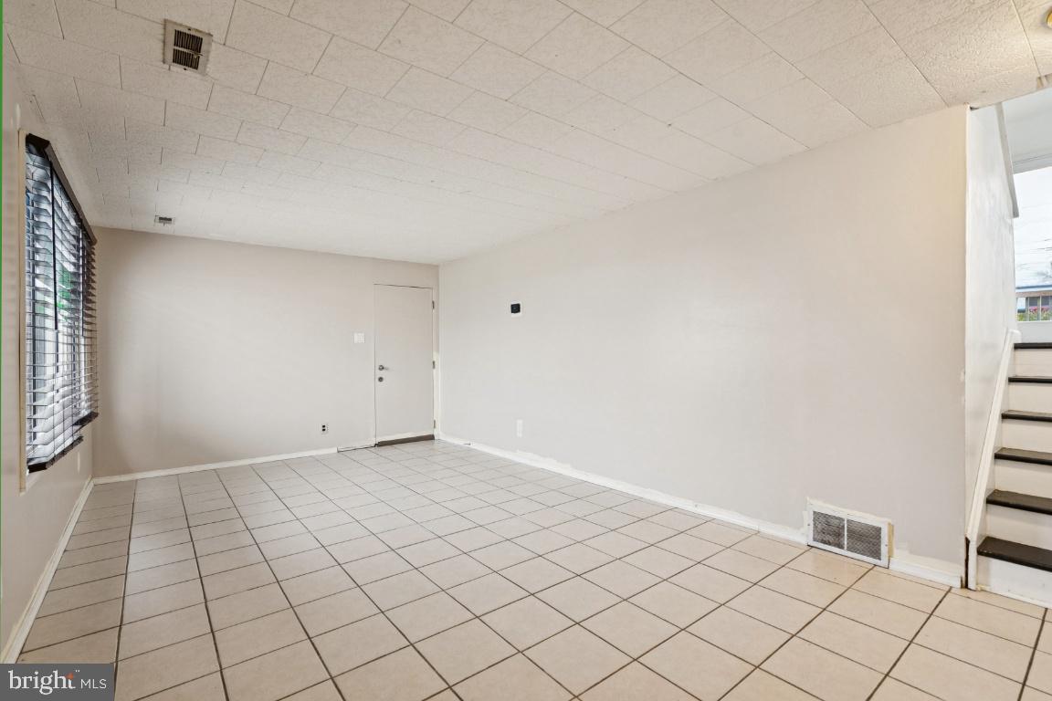 7420 Wyndam Road Pennsauken, NJ 08109 - Photo 5 of 25