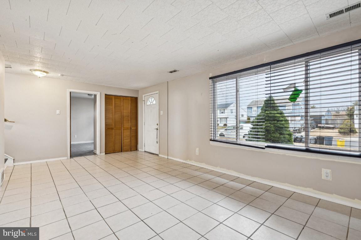 7420 Wyndam Road Pennsauken, NJ 08109 - Photo 6 of 25