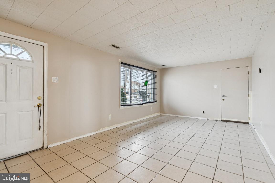 7420 Wyndam Road Pennsauken, NJ 08109 - Photo 7 of 25