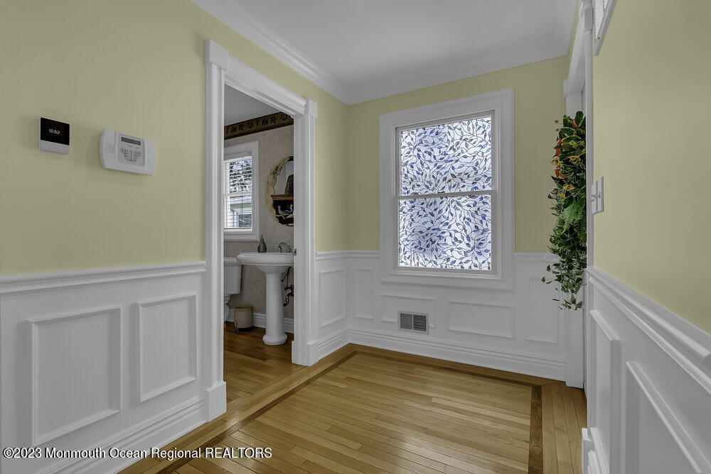 1409 River Road Belmar, NJ 07719 - Photo 7 of 135 020_mjb05839