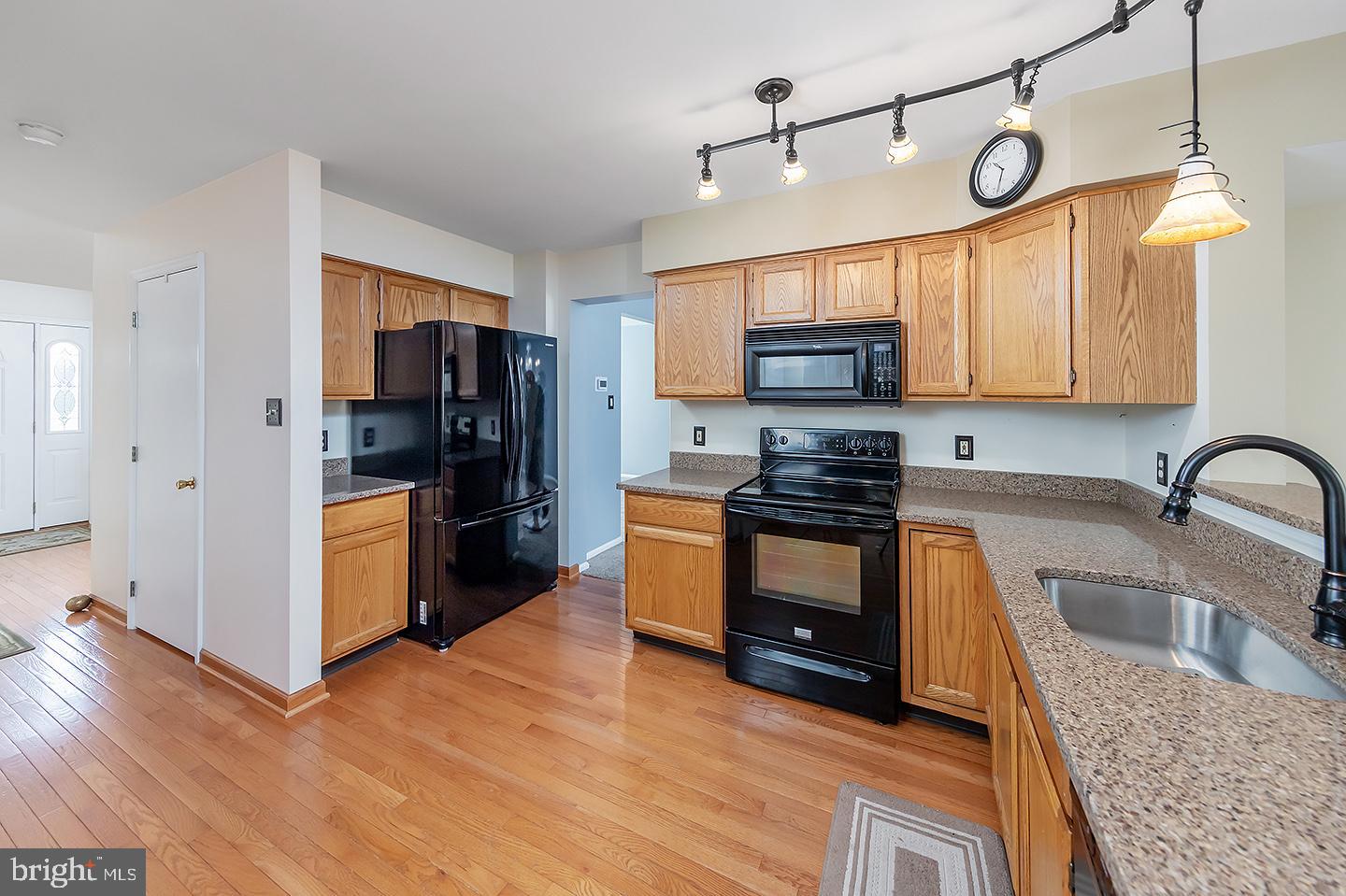 30 Springcress Drive Delran, NJ 08075 - Photo 8 of 32 Kitchen