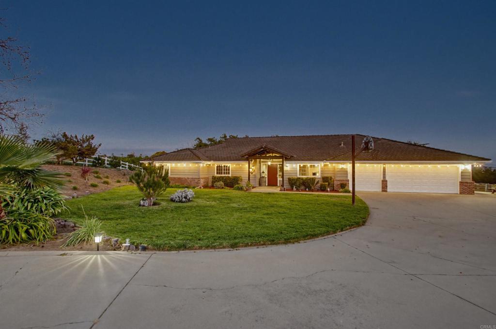 2092 Tudor Lane Fallbrook, CA 92028 - Photo 3 of 52 a view of a big room with a big yard and potted plants