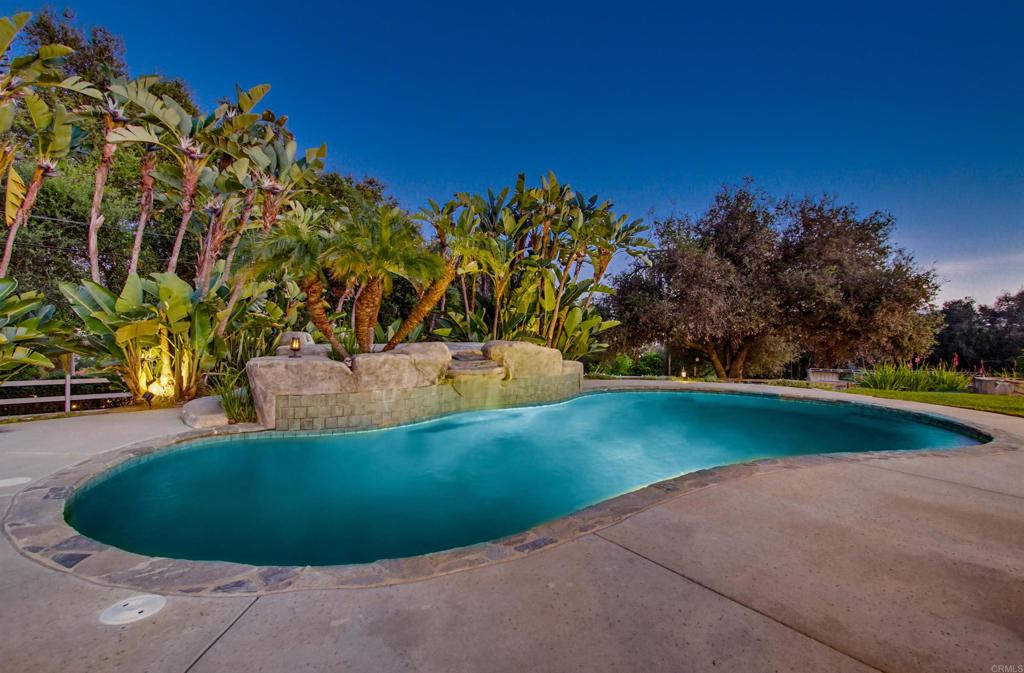 2092 Tudor Lane Fallbrook, CA 92028 - Photo 34 of 52 a view of a swimming pool with an outdoor space
