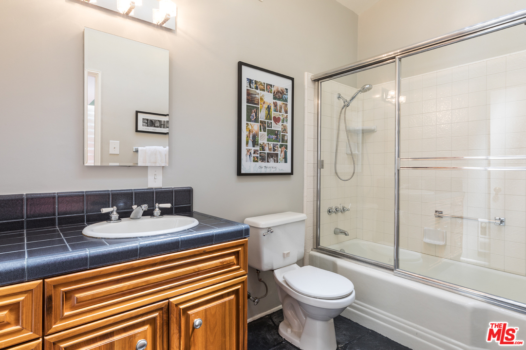 2135 Roscomare Road Los Angeles, CA 90077 - Photo 20 of 21 Gallery Image 20