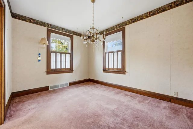 $249,900 | 1261 4th Street North, Fargo, ND 58102