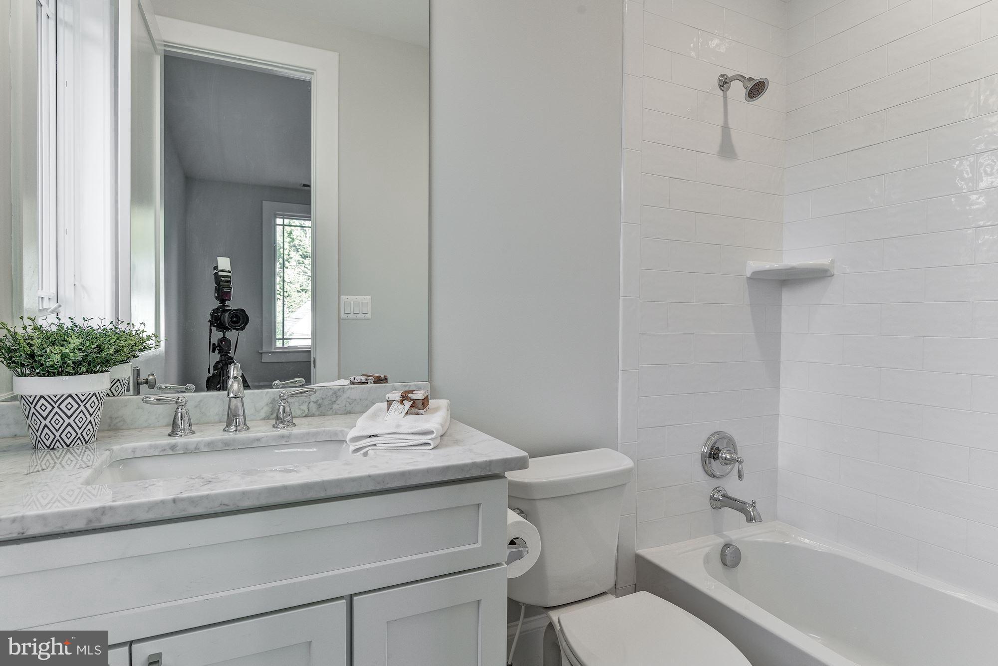 7834 Aberdeen Road Bethesda, MD 20814 - Photo 33 of 57 Full Ensuite Bath