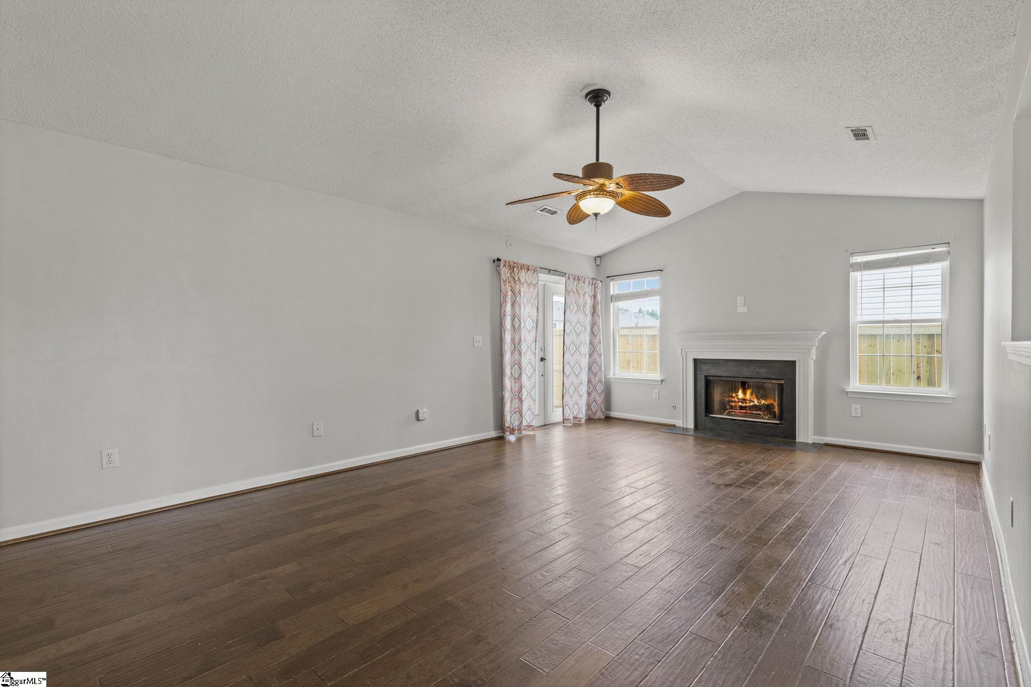 25 Woolridge Way Greer, SC 29650 - Photo 5 of 26