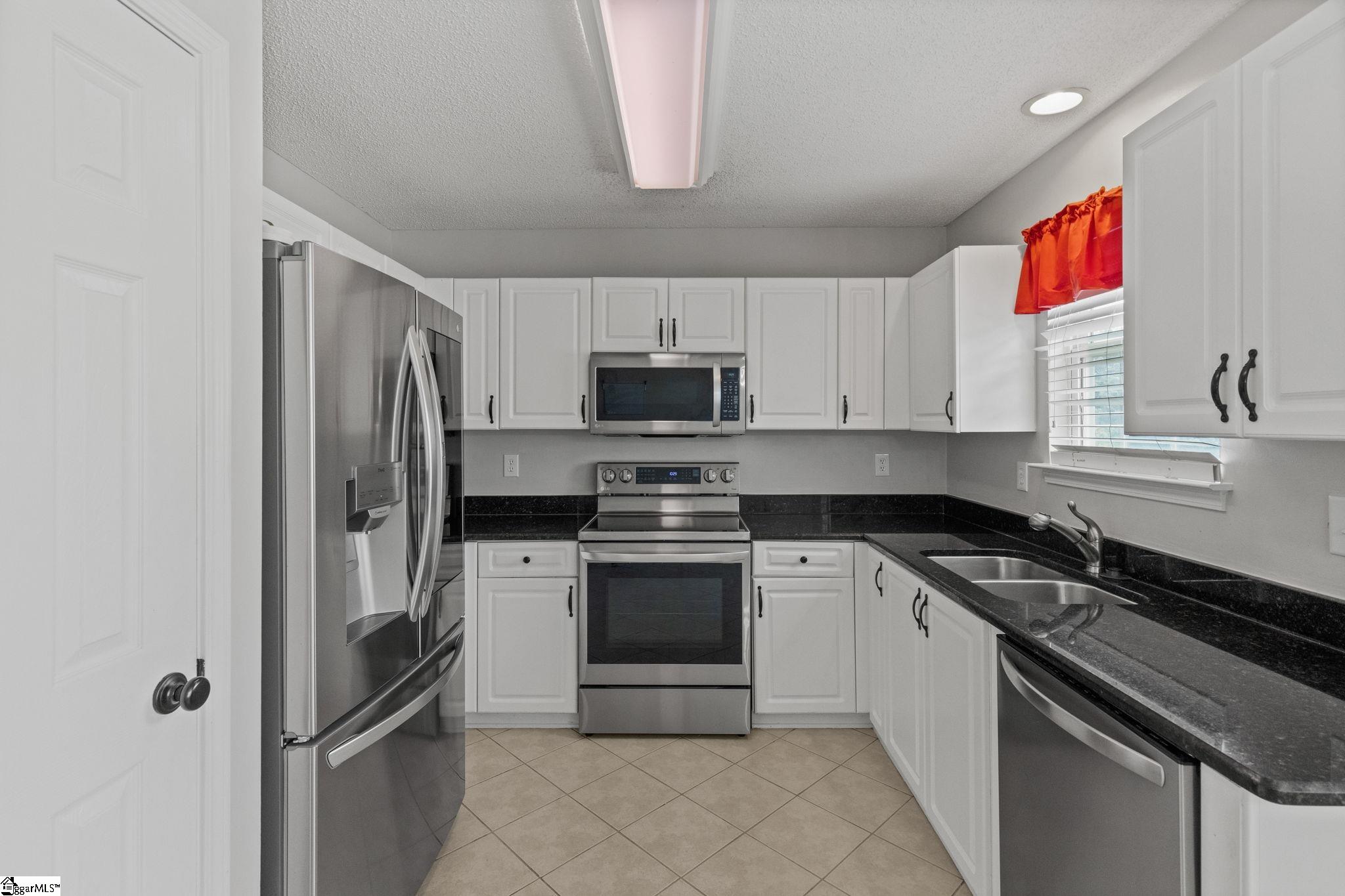 25 Woolridge Way Greer, SC 29650 - Photo 10 of 26