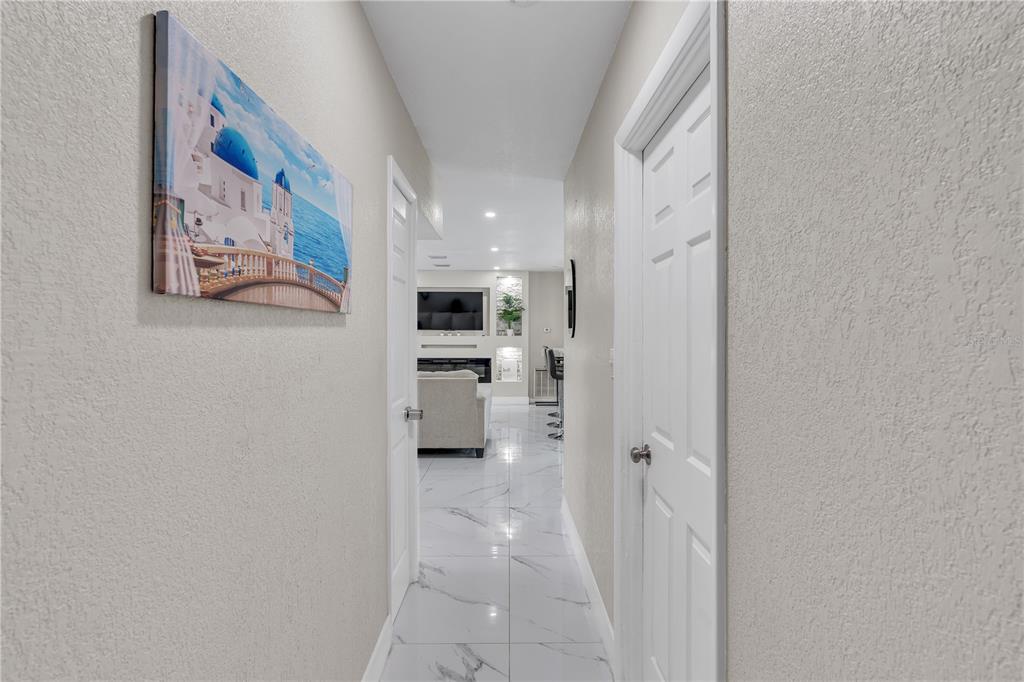 4501 Bray Road Tampa, FL 33634 - Photo 16 of 41