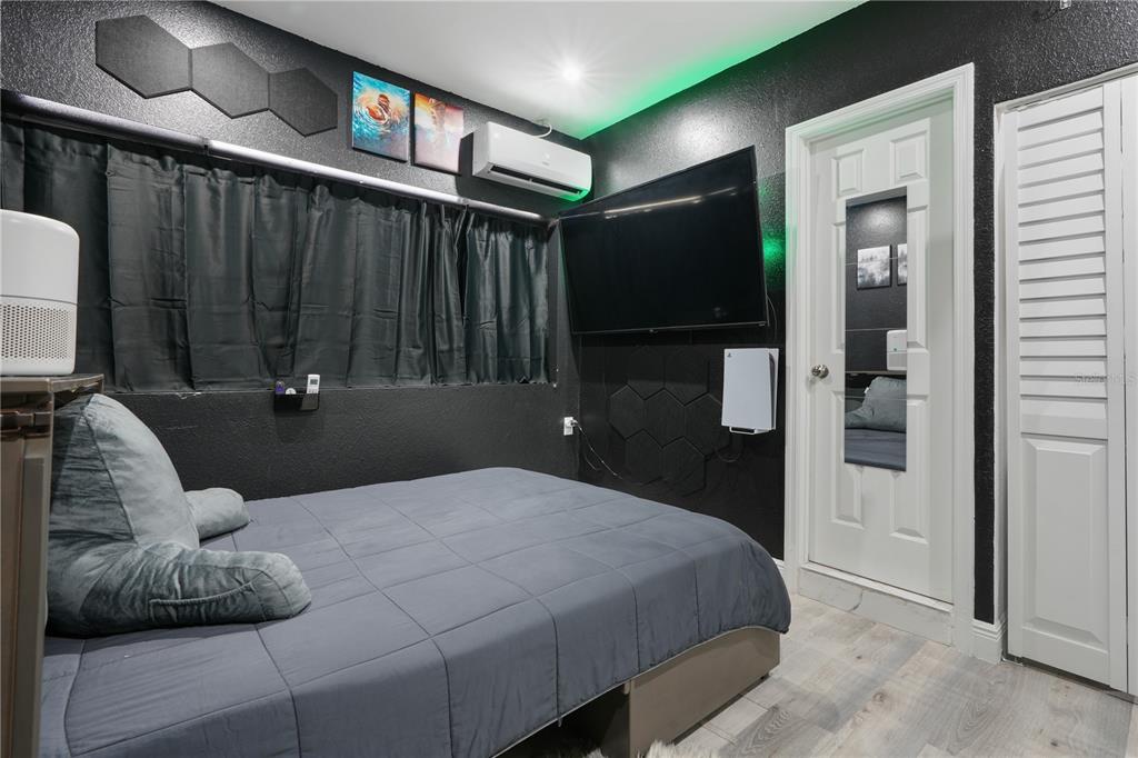 4501 Bray Road Tampa, FL 33634 - Photo 24 of 41