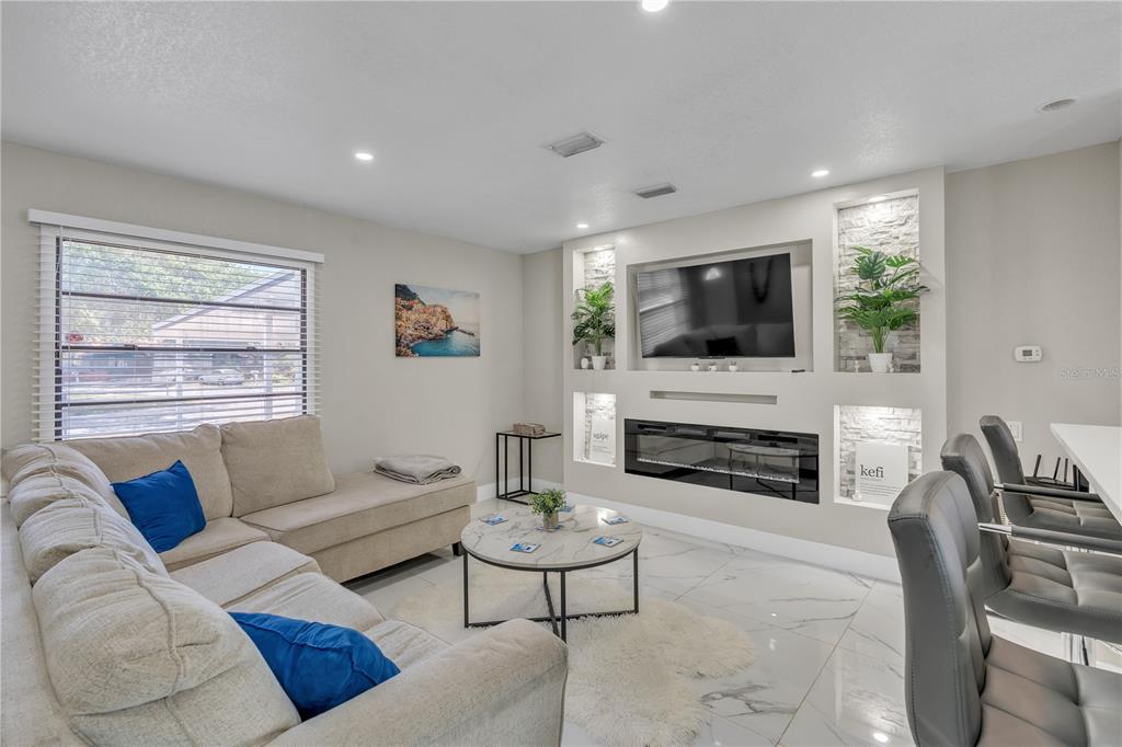 4501 Bray Road Tampa, FL 33634 - Photo 9 of 41