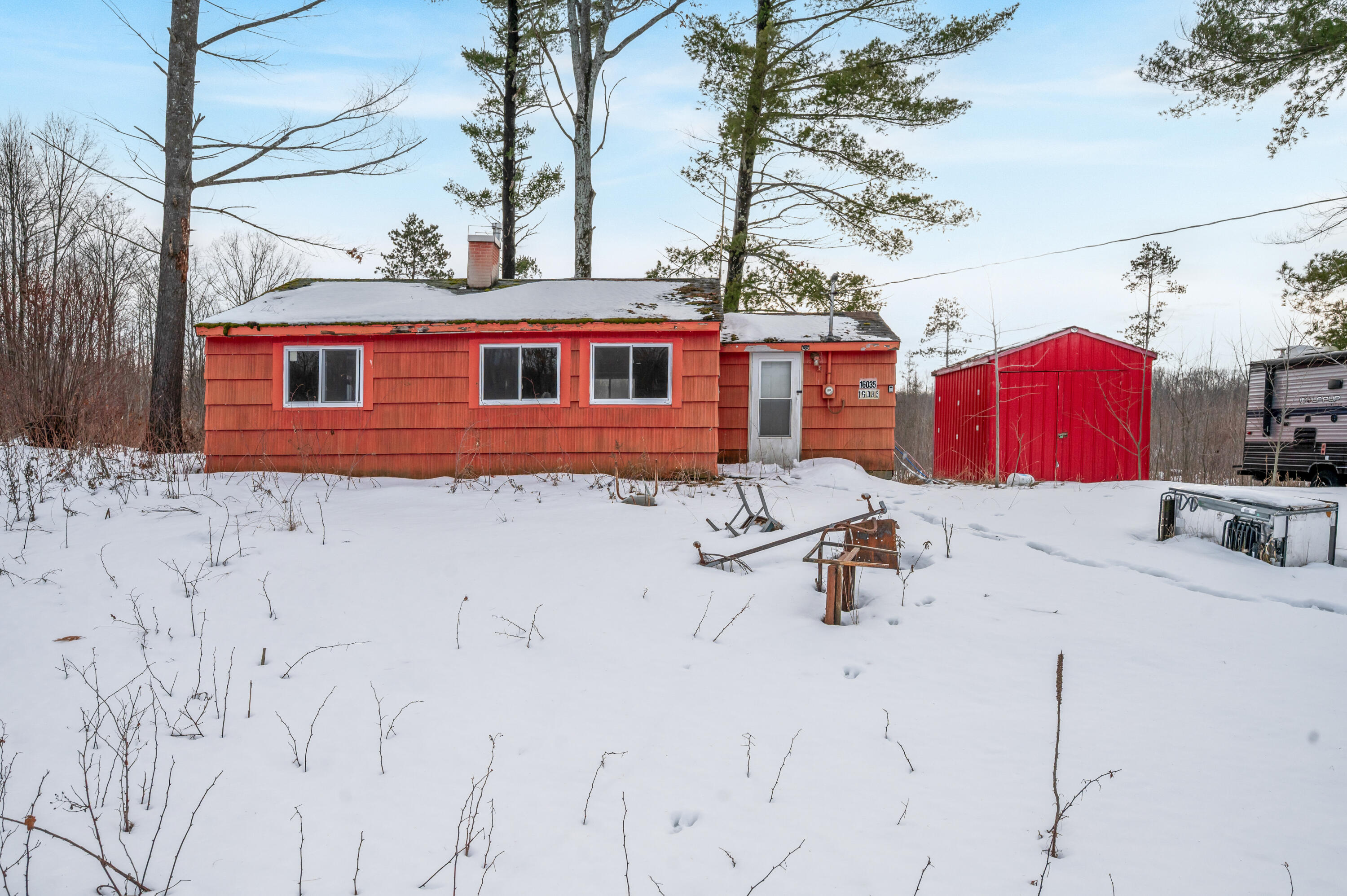 16107-12MileRd-LeRoy-28