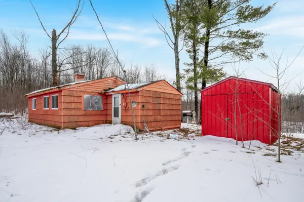 $212,900 | 16107 12 Mile Road, Leroy, MI 49655