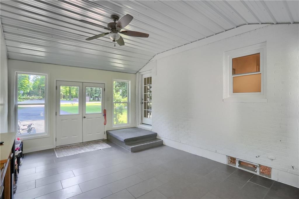 4129 Mitchell Road New Castle, PA 16105 - Photo 10 of 31