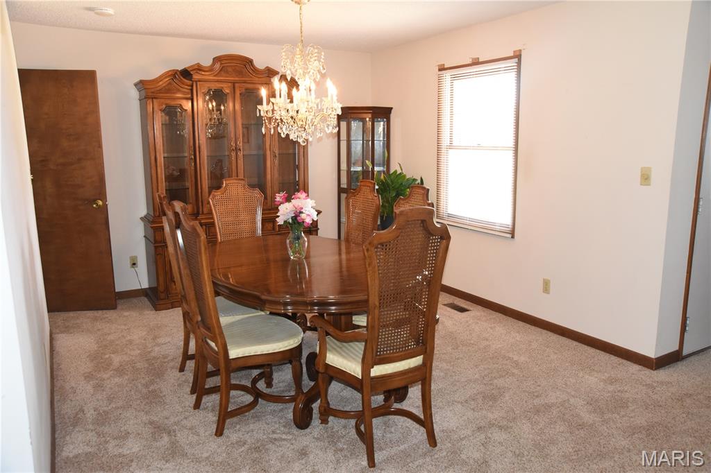 840 North Union Street Staunton, IL 62088 - Photo 23 of 41