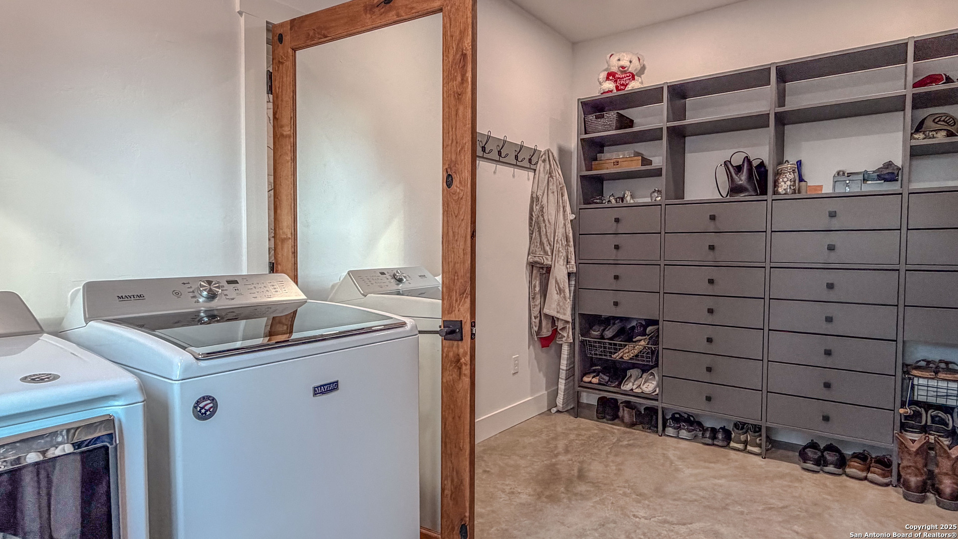 21789 Fm 2093 Harper, TX 78631 - Photo 38 of 98 a utility room with cabinets