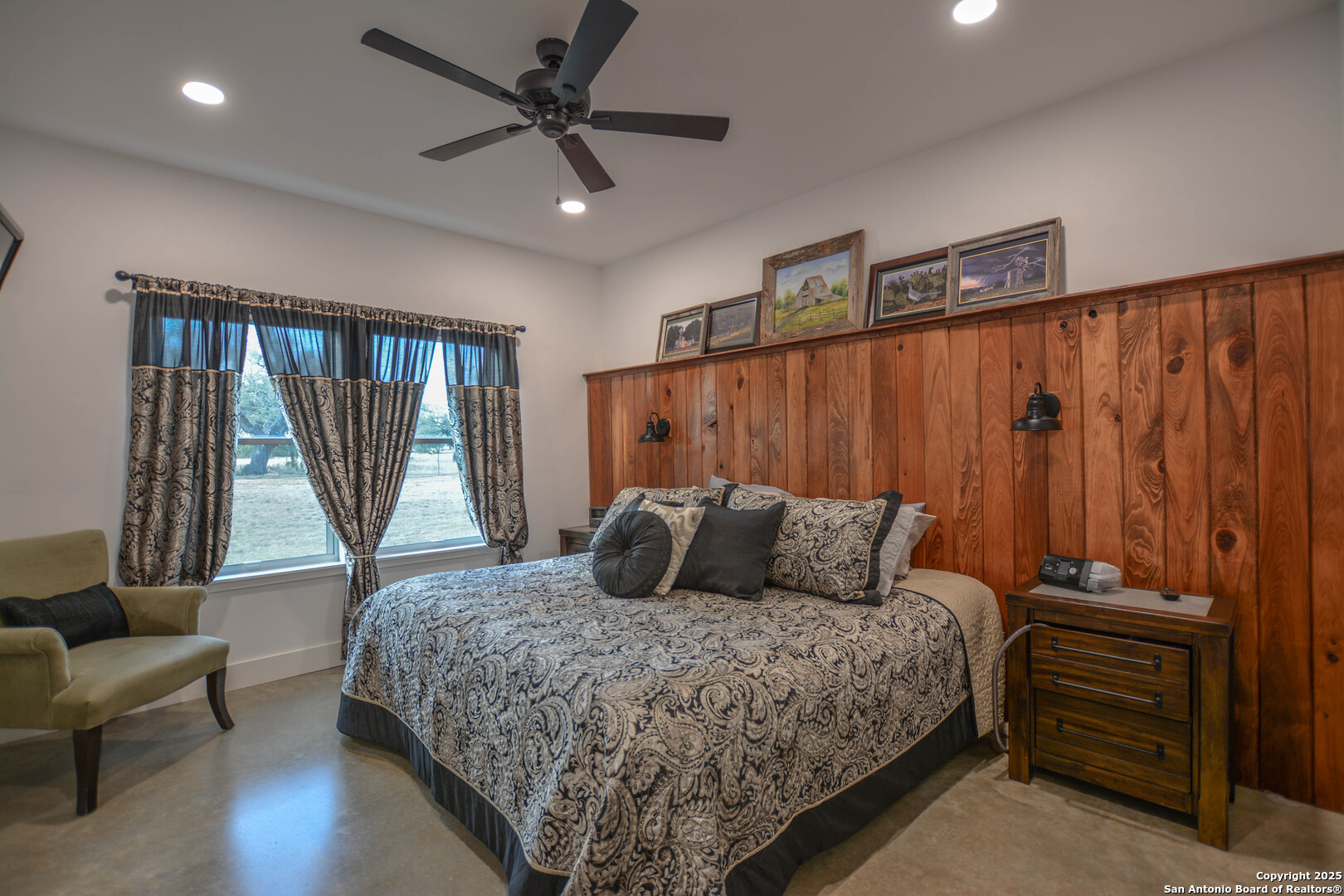 21789 Fm 2093 Harper, TX 78631 - Photo 39 of 98 a bedroom with a bed and a couch