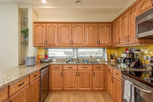 $850,000 | 325 5th Avenue South, Unit 6, St. Petersburg, FL 33701