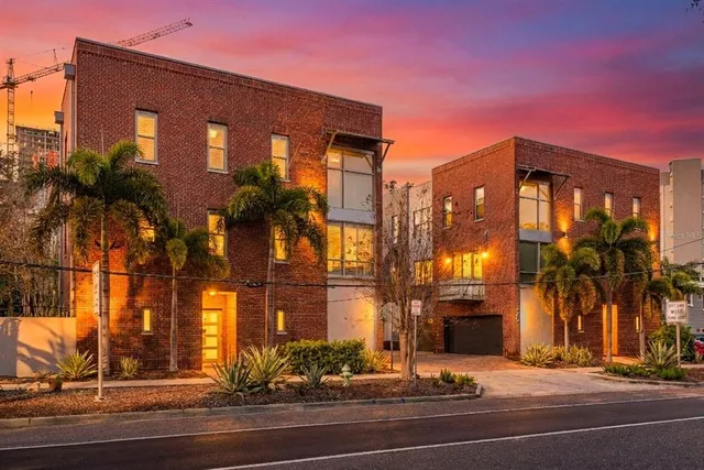 $850,000 | 325 5th Avenue South, Unit 6, St. Petersburg, FL 33701