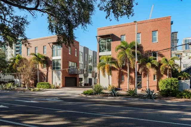 $850,000 | 325 5th Avenue South, Unit 6, St. Petersburg, FL 33701