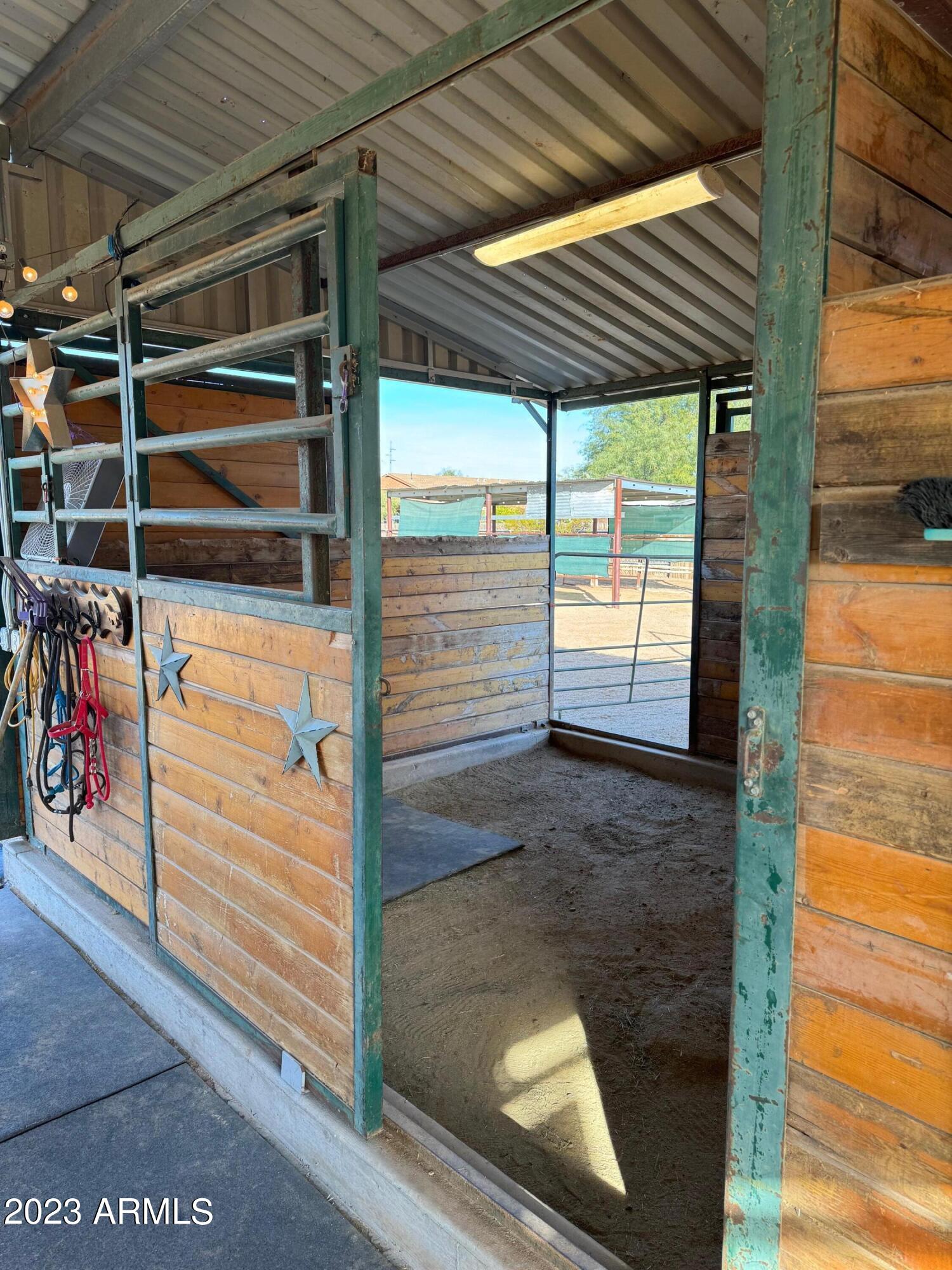 2725 West Irvine Road Phoenix, AZ 85086 - Photo 29 of 33 Horse stall