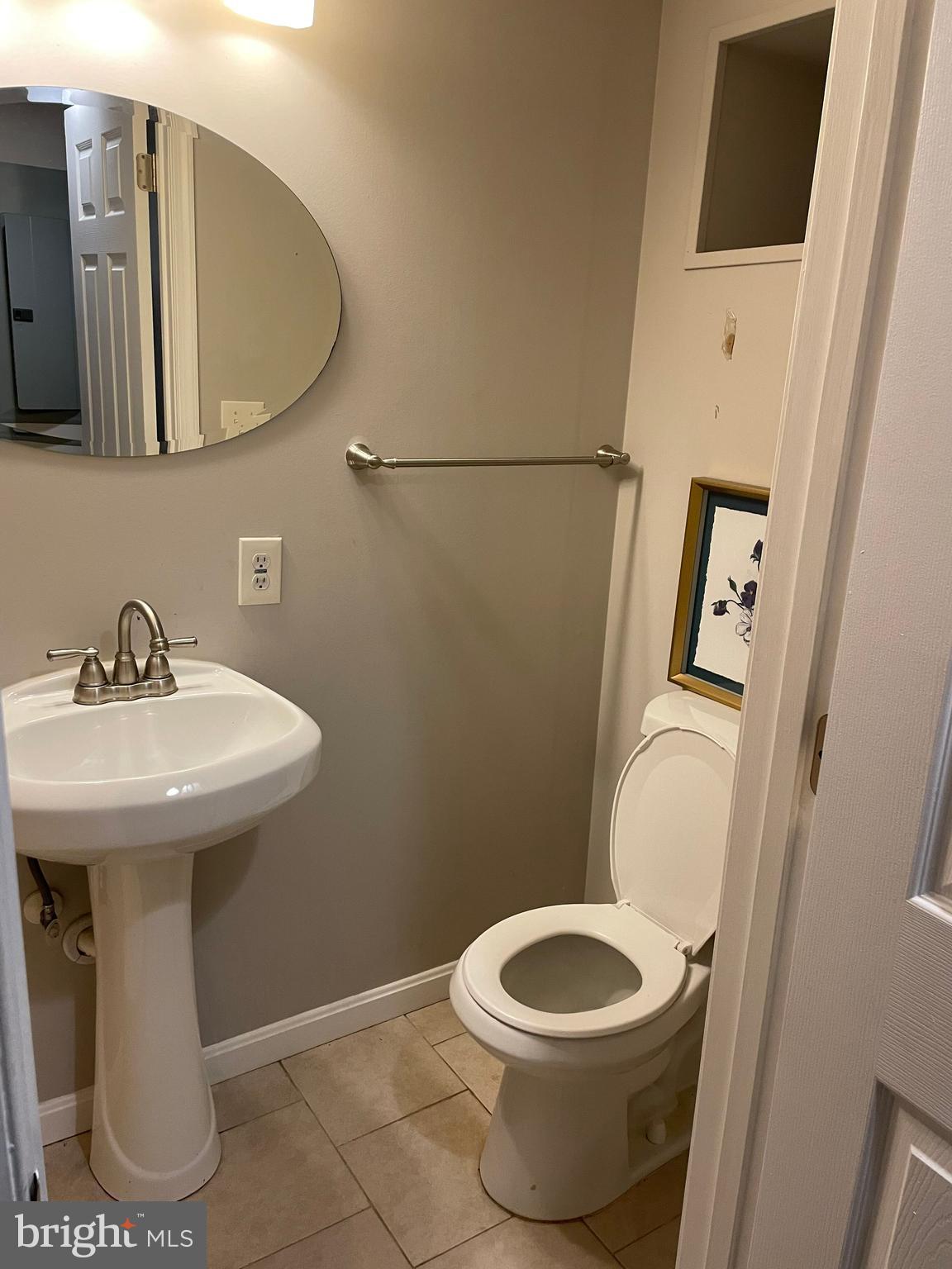 1639 Ralworth Road Baltimore, MD 21218 - Photo 19 of 23 Bathroom 2