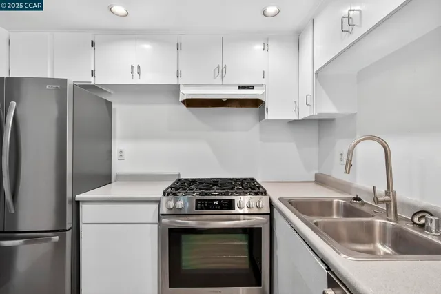 $635,000 | 405 Scenic Avenue, San Anselmo, CA 94960