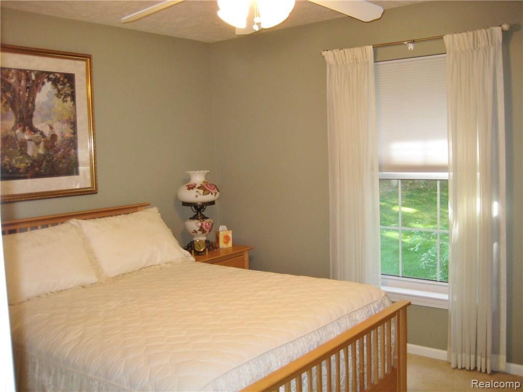 3107 Ridley Way Howell, MI 48843 - Photo 17 of 38