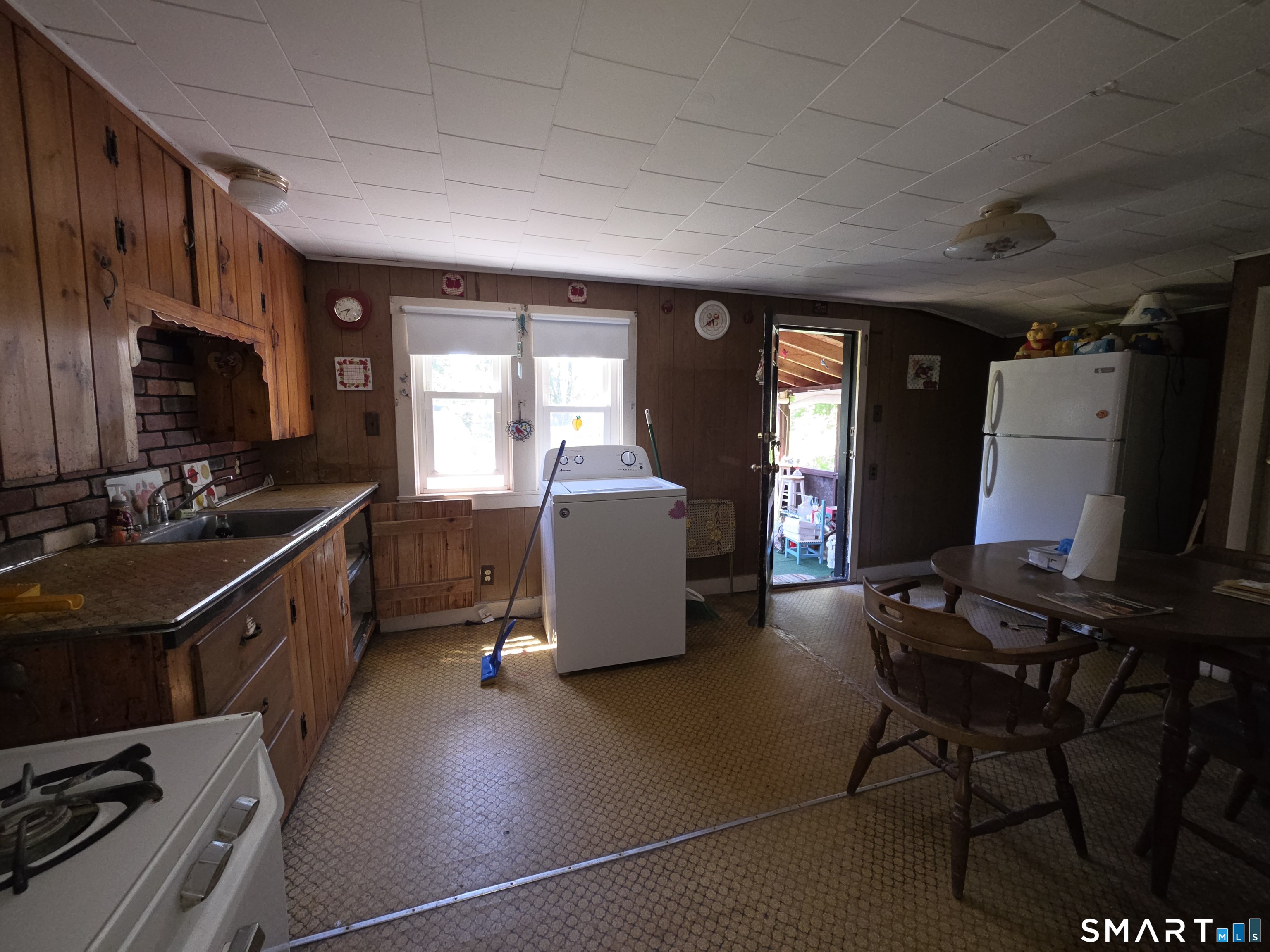 259 Old Hall Road Woodstock, CT 06281 - Photo 4 of 15