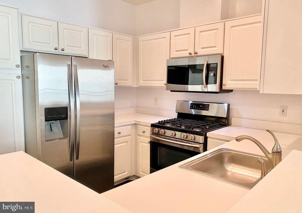 12004 Amber Ridge Circle, Unit B301 Germantown, MD 20876 - Photo 6 of 14