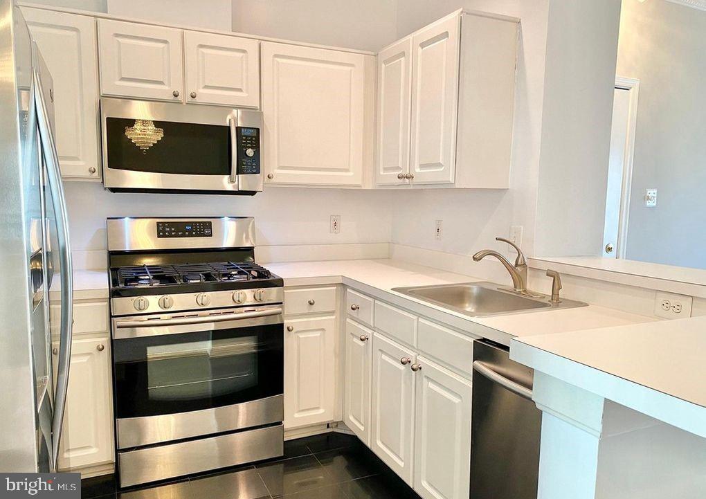 12004 Amber Ridge Circle, Unit B301 Germantown, MD 20876 - Photo 7 of 14