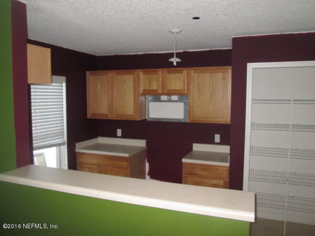 809 Bent Baum Road Jacksonville, FL 32205 - Photo 7 of 18 Kitchen 2