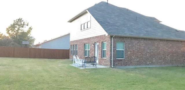 $2,300 | 9801 Tyler Drive, McKinney, TX 75072