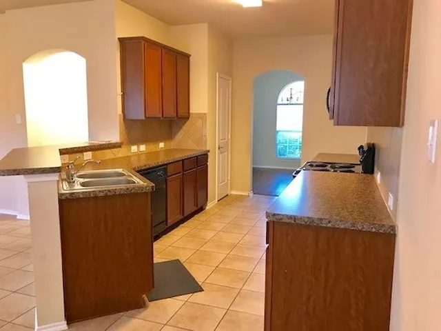 $2,300 | 9801 Tyler Drive, McKinney, TX 75072