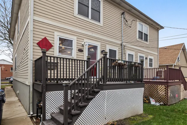 $450,000 | 1811 Lyons Street, Evanston, IL 60201