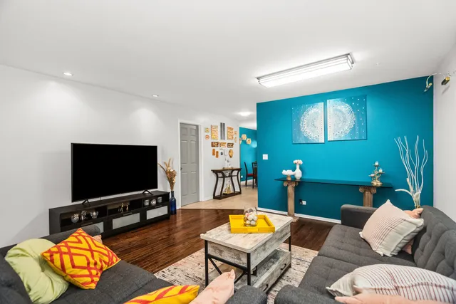 $450,000 | 1811 Lyons Street, Evanston, IL 60201