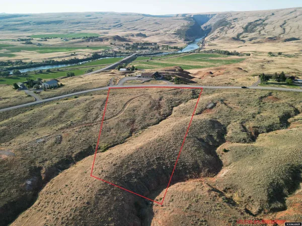 $99,500 | 15 Rimrock Drive, Thermopolis, WY 82443