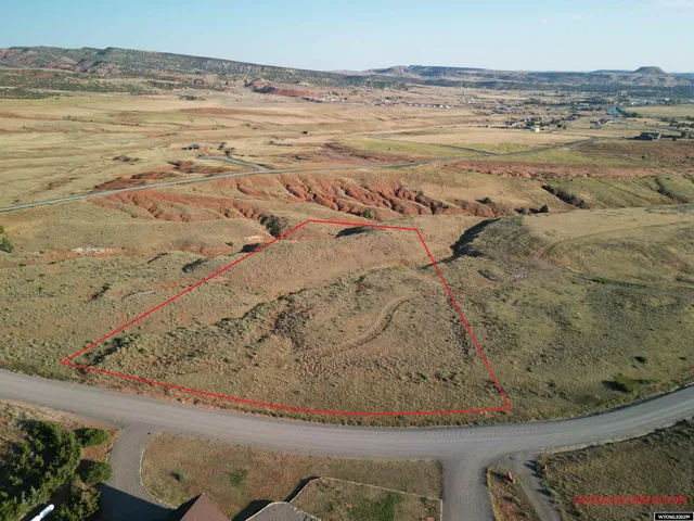 $99,500 | 15 Rimrock Drive, Thermopolis, WY 82443