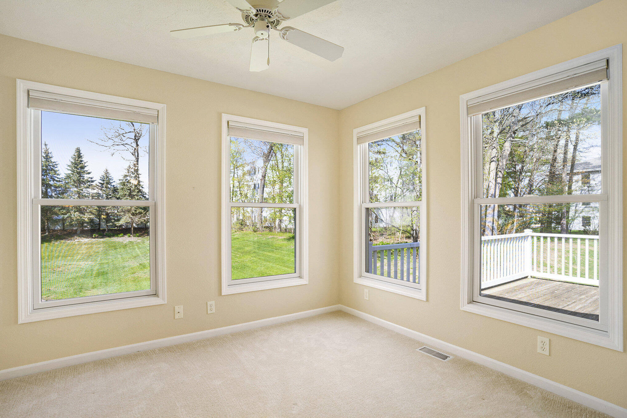 124 Stonegate Court Spring Lake, MI 49456 - Photo 11 of 27 012_file_116