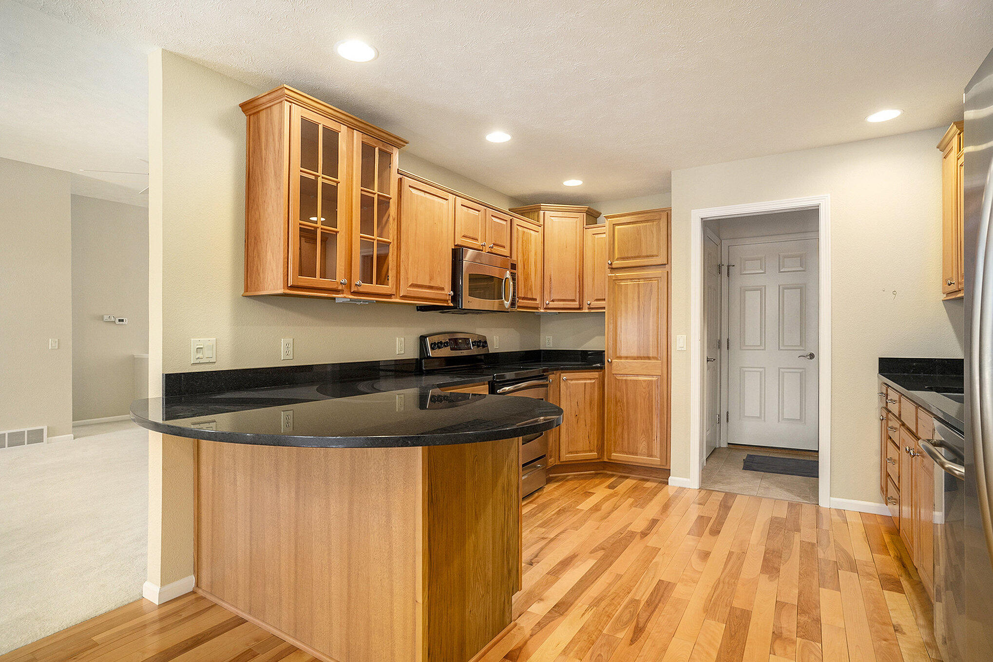 124 Stonegate Court Spring Lake, MI 49456 - Photo 8 of 27 009_file_421