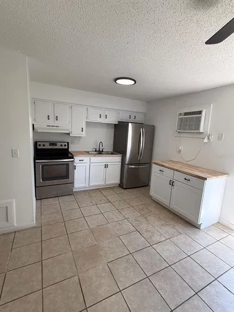 $1,050 | 506 Northeast 28th Avenue, Unit C, Ocala, FL 34470