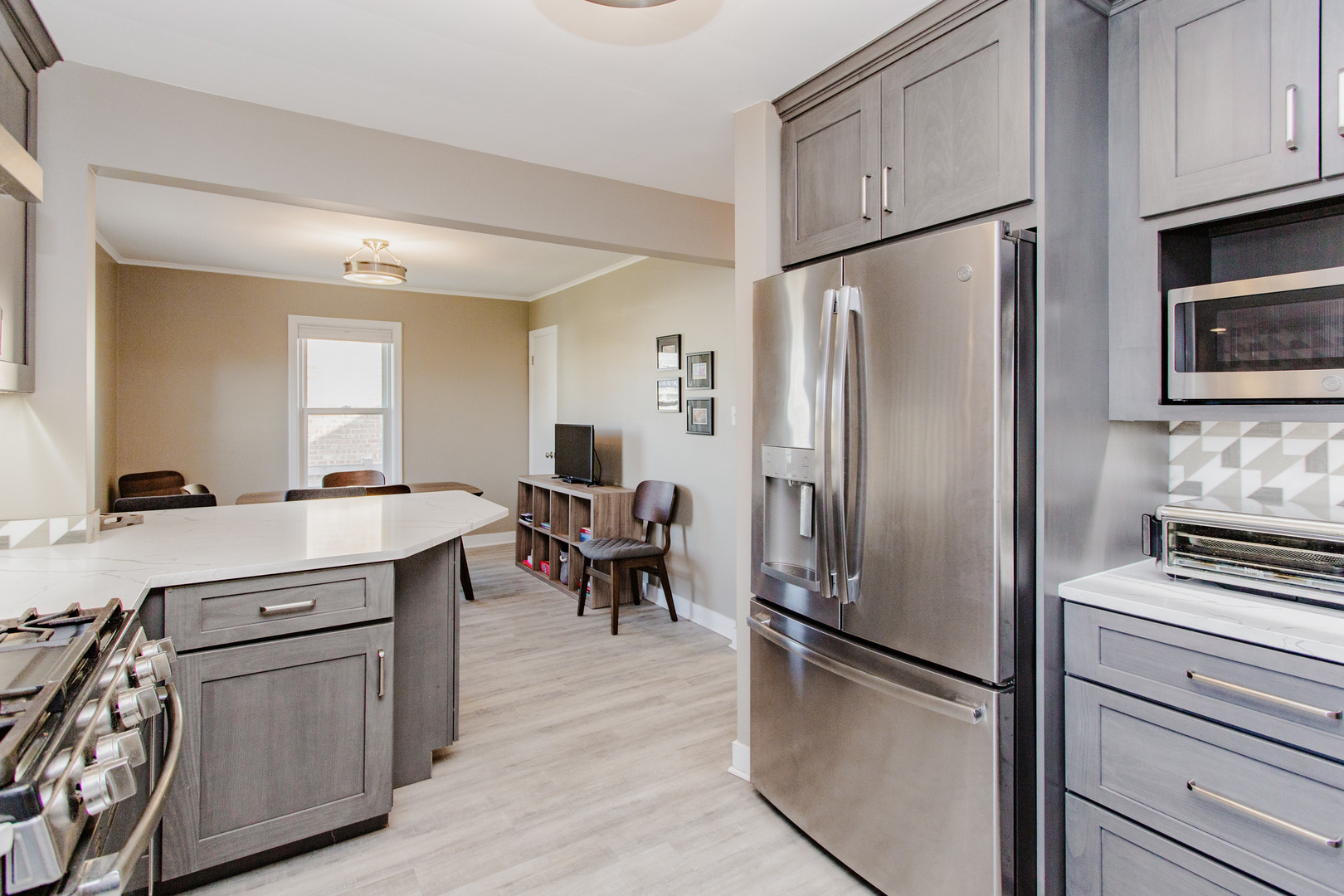 7734 West Rascher Avenue Chicago, IL 60656 - Photo 11 of 44 Gallery Image 11