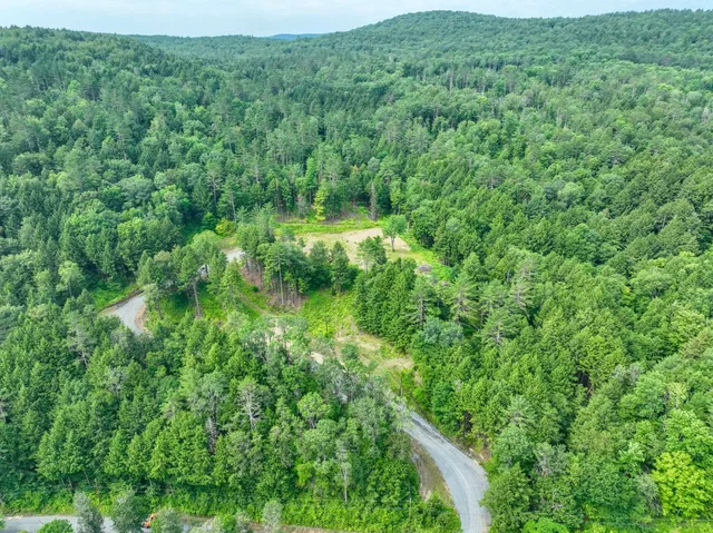 $299,000 | 567 Sawnee Bean Road, Thetford, VT 05075