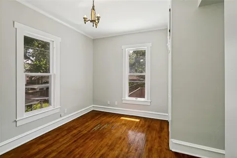 $549,900 | 1821 College Avenue, Fort Worth, TX 76110